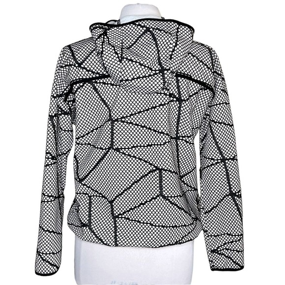 BEYOND Yoga Rare 1/4 Zip Stretch  Windbreaker Hoody Mesh Webbing Overlay - Picture 3 of 7